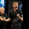 PDC Players Championship 25: Henry Coates verrast in Hildesheim, Van Veen en Van Gerwen vroeg uit