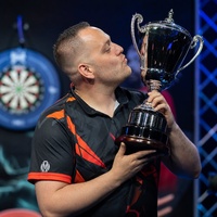 Jimmy van Schie wint WDF-wereldtitel op Lakeside